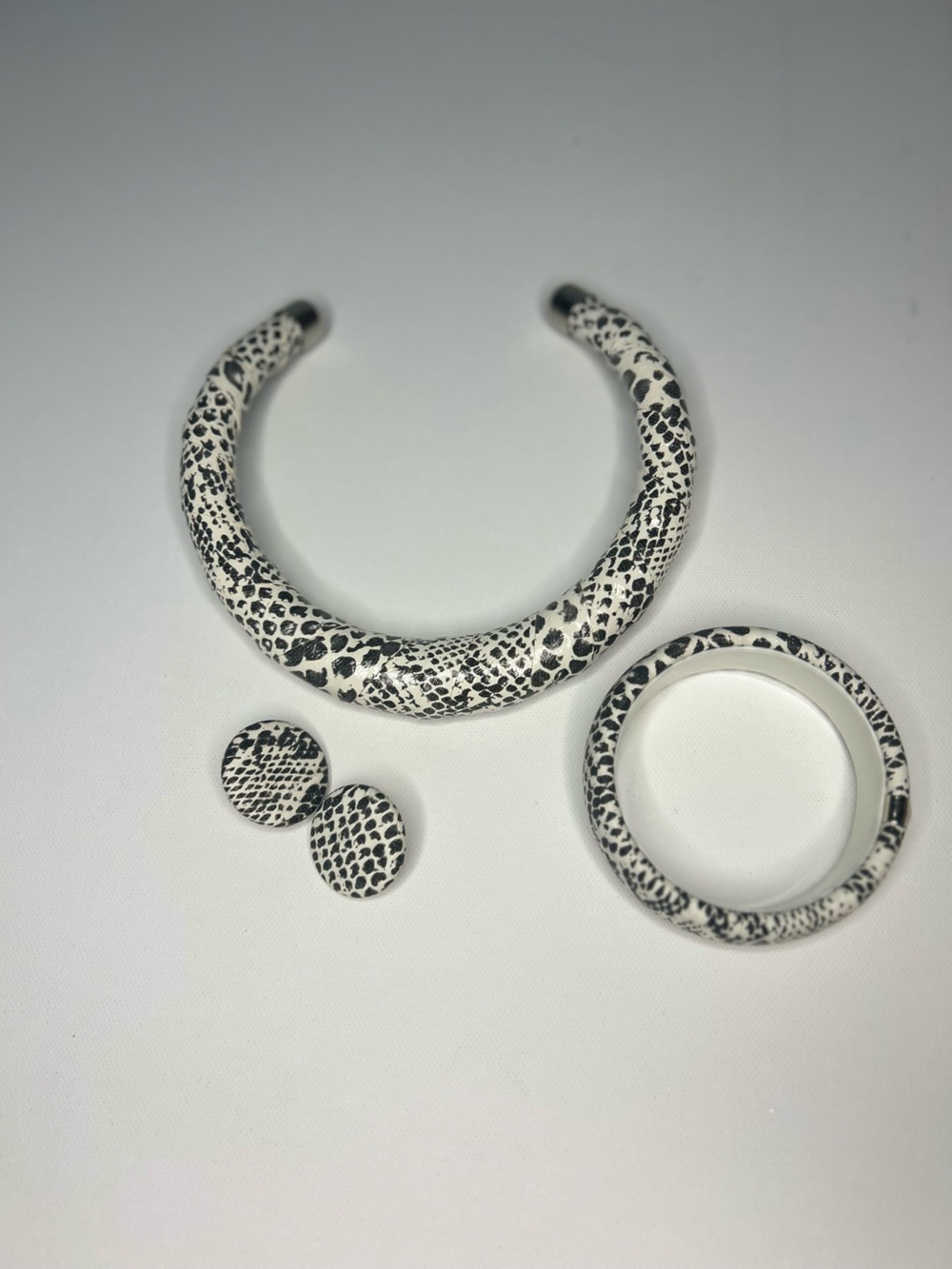 Vintage Faux Snakeskin Choker Necklace Bracelet & Earrings Set Python Print 80s